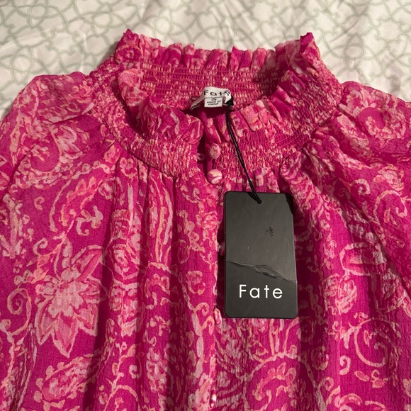 Fate Fuchsia Paisley Dress - Picture 5 of 6